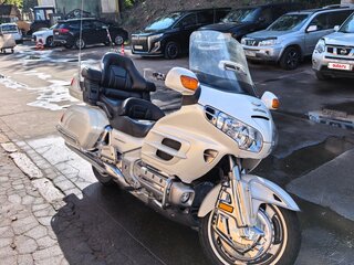 2005 Honda GL 1800 Gold Wing, белый, 1000000 рублей, вид 1
