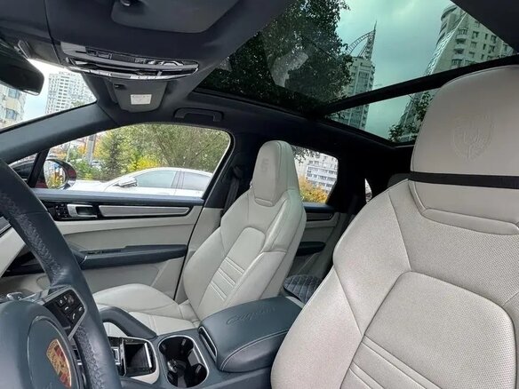 2019 Porsche Cayenne III, оранжевый, 7800000 рублей - вид 5