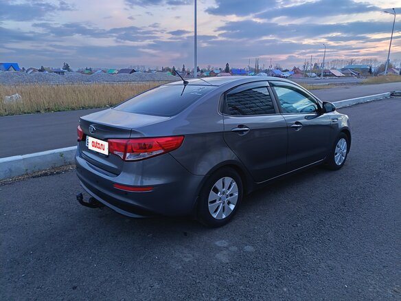 2015 Kia Rio III Рестайлинг, серый, 990000 рублей - вид 10