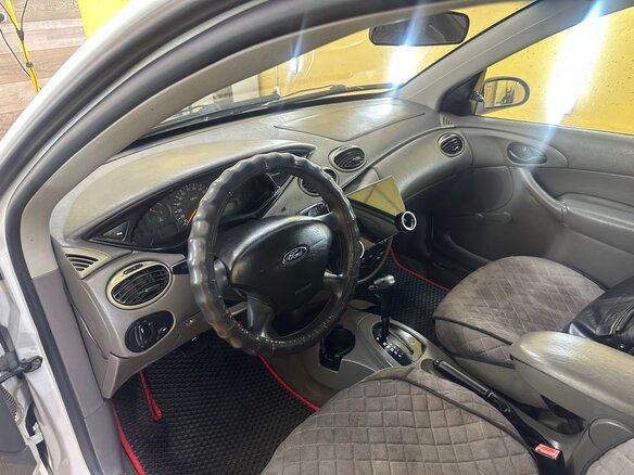 2003 Ford Focus I (North America), белый, 269000 рублей - вид 10