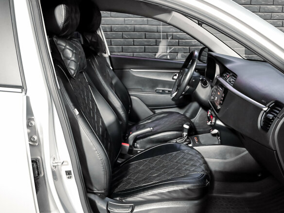 2021 Kia Rio IV Рестайлинг, серебристый, 1660000 рублей - вид 11
