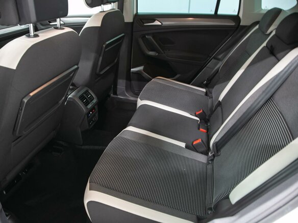 2019 Volkswagen Tiguan II, белый, 2650000 рублей - вид 11