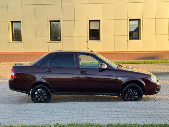 2011 Lada (ВАЗ) Priora I, пурпурный, 380000 рублей - вид 3