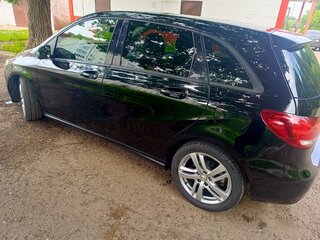 2015 Mercedes-Benz B-Класс 180 II (W246) Рестайлинг, чёрный, 950000 рублей, вид 5