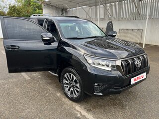 2021 Toyota Land Cruiser Prado 150 Series Рестайлинг 3, чёрный, 7000000 рублей, вид 3