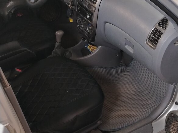 2003 Hyundai Accent ТагАЗ II, серебристый, 200000 рублей - вид 8
