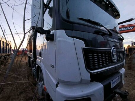 2024 Shacman (Shaanxi) SX3318, белый, 6497500 рублей, вид 2