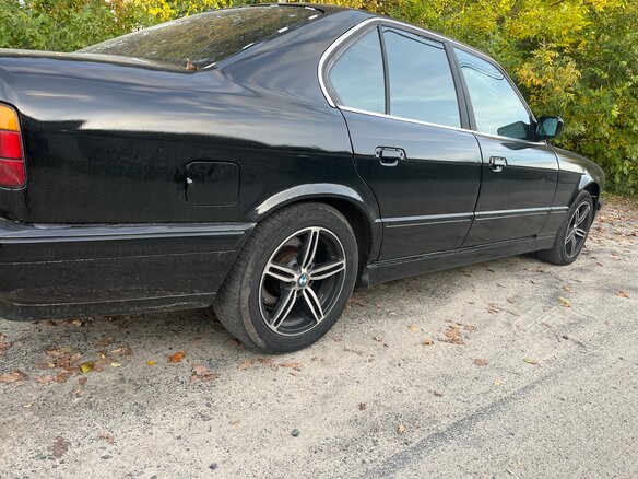 1988 BMW 5 серии 525i III (E34), чёрный, 350000 рублей - вид 9
