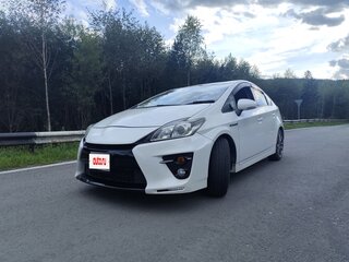 2012 Toyota Prius III Рестайлинг (XW30), белый, 1150000 рублей, вид 1