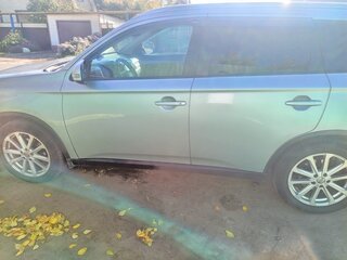 2014 Mitsubishi Outlander III, серебристый, 1500000 рублей, вид 3