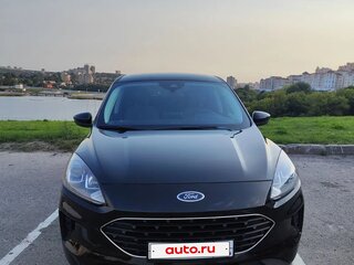 2022 Ford Escape IV, чёрный, 2400000 рублей, вид 3