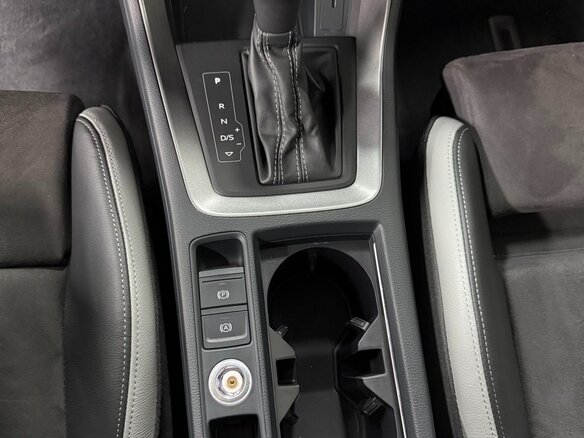 2023 Audi Q3 35 TFSI II (F3), серый, 2829000 рублей - вид 17