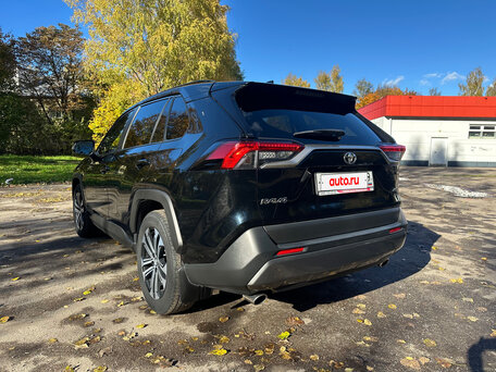 2020 Toyota RAV4 V (XA50), чёрный, 4000000 рублей, вид 3