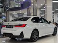 2025 BMW 3 серии 320i xDrive VII (G2x) Рестайлинг 2, белый, 6495000 рублей - вид 3