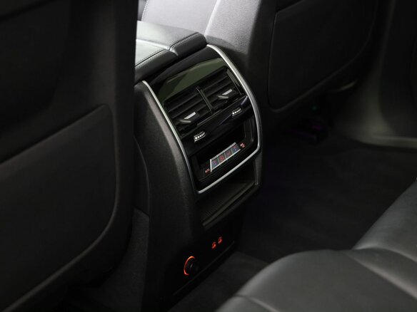 2020 BMW X7 30d I (G07), чёрный, 5025000 рублей - вид 29