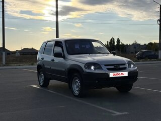 2013 Chevrolet Niva I Рестайлинг, серебристый, 550000 рублей, вид 2