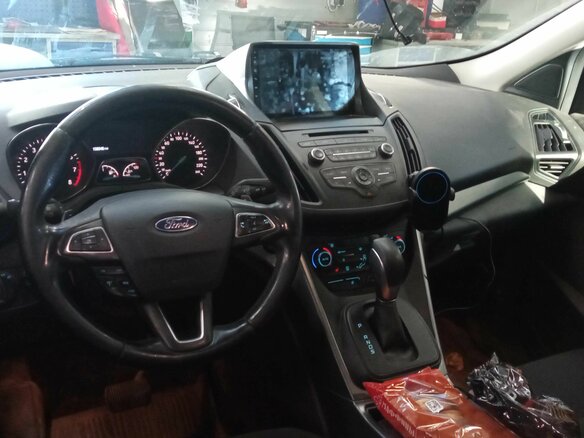 2017 Ford Kuga II Рестайлинг, серый, 1399000 рублей - вид 4