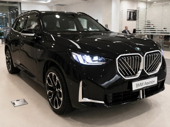 2025 BMW X3 Long 30L xDrive IV (G45/G48), чёрный, 8095920 рублей - вид 1