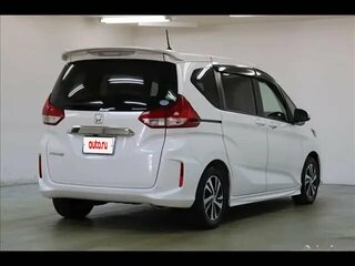 2022 Honda Freed II Рестайлинг, белый, 1130000 рублей, вид 4
