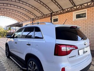 2012 Kia Sorento II Рестайлинг, белый, 1600000 рублей, вид 4