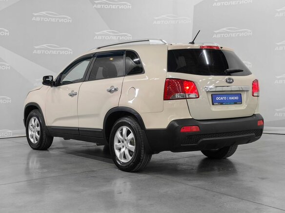2009 Kia Sorento II, бежевый, 905000 рублей - вид 2