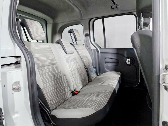 2012 Renault Kangoo II, белый, 425000 рублей - вид 12