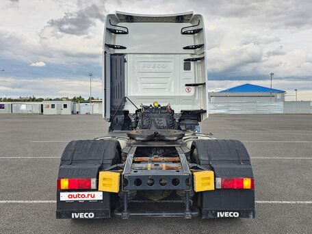 2019 Iveco Stralis, белый, 3800000 рублей, вид 5