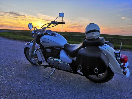 2003 Suzuki Intruder VL 400 Classic, белый, 370000 рублей, вид 2