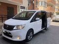 2011 Nissan Serena IV (C26), белый, 1350000 рублей - вид 2
