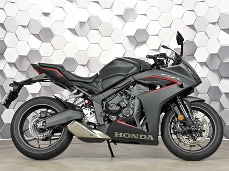 2025 Honda CBR 650R, чёрный, 1239000 рублей, вид 3