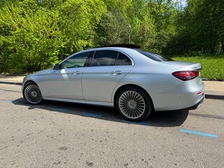 2022 Mercedes-Benz E-Класс 350 V (W213, S213, C238) Рестайлинг, голубой, 4990000 рублей, вид 4