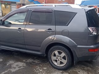 2010 Mitsubishi Outlander II Рестайлинг, серый, 1100000 рублей, вид 5