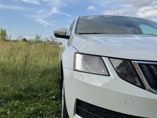 2017 Skoda Octavia III (A7) Рестайлинг, белый, 1190000 рублей, вид 2