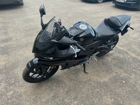 2023 Yamaha YZF-R3, чёрный, 666000 рублей, вид 5