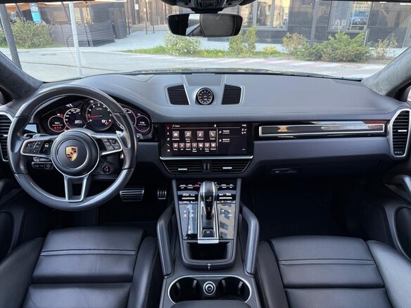 2022 Porsche Cayenne GTS Coupé III, серый, 13400000 рублей - вид 8