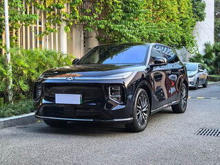 2025 Changan Qiyuan Q07 31.7 kWh, белый, 3509208 рублей, вид 1