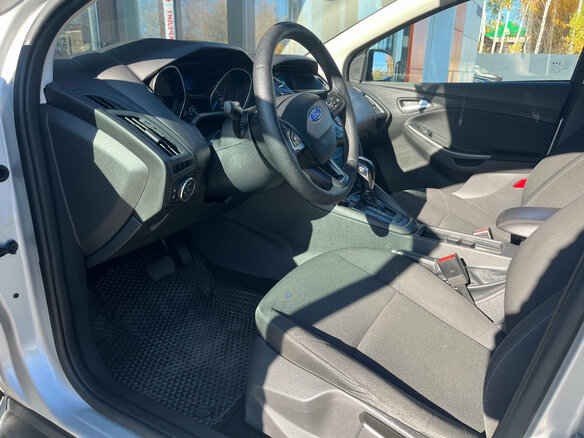 2018 Ford Focus III Рестайлинг, серебристый, 1190000 рублей - вид 8