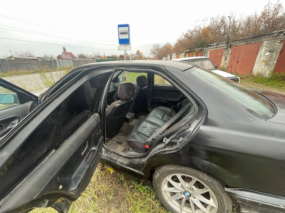 1992 BMW 3 серии M50 320i III (E36), чёрный, 280000 рублей - вид 4