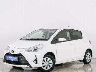 2019 Toyota Vitz III (XP130) Рестайлинг 2, белый, 959000 рублей, вид 3