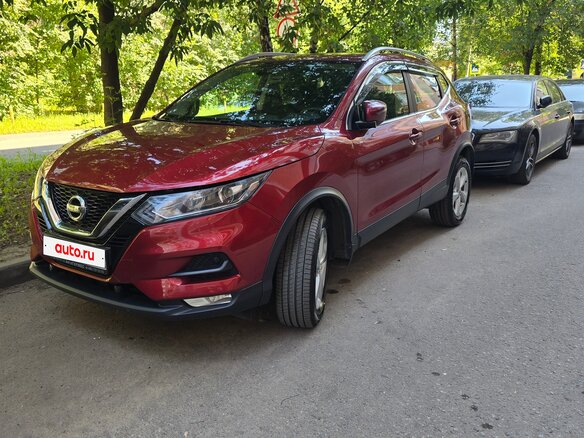 2020 Nissan Qashqai II Рестайлинг, красный, 2150000 рублей - вид 2