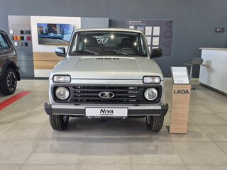 2026 Lada (ВАЗ) Niva Legend I, серебристый, 1205000 рублей, вид 2