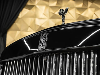 2022 Rolls-Royce Cullinan Black Badge I (Series I), чёрный, 45000000 рублей, вид 5