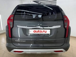 2022 Mitsubishi Pajero Sport III Рестайлинг, серый, 4497000 рублей, вид 5