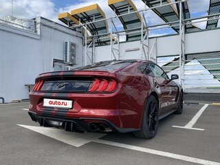 2018 Ford Mustang VI Рестайлинг, красный, 3000000 рублей, вид 5