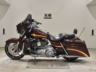 2010 Harley-Davidson CVO Street Glide, красный, 1177000 рублей, вид 1