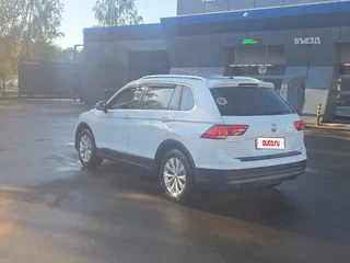 2018 Volkswagen Tiguan II, белый, 2000000 рублей, вид 3