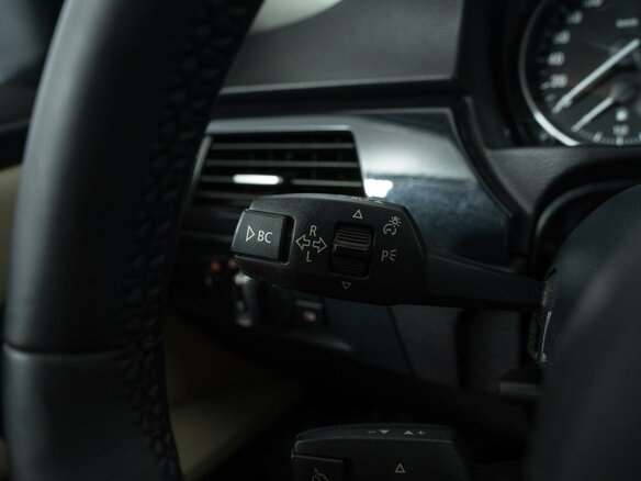 2009 BMW 3 серии 320i V (E90/E91/E92/E93) Рестайлинг, серый, 1180000 рублей - вид 16