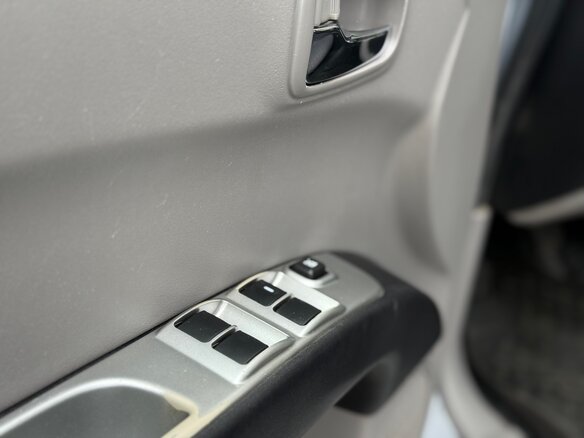 2011 Mitsubishi L200 IV, серебристый, 1499000 рублей - вид 10