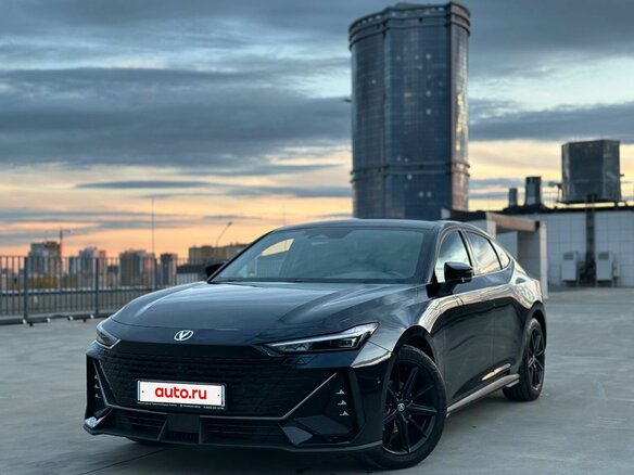 2024 Changan UNI-V I, чёрный, 2370000 рублей