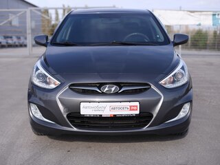2013 Hyundai Solaris I, серый, 717236 рублей, вид 2